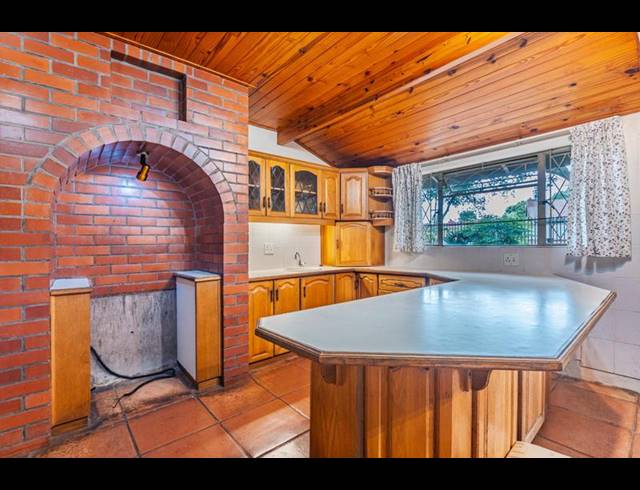 8 BEDROOM HOUSE FOR SALE IN CHASEDENE